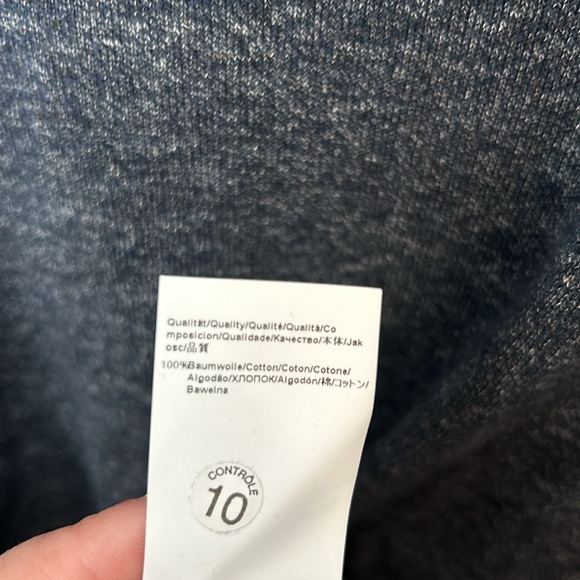 Hugo Boss light sweater - Picture 6 of 6